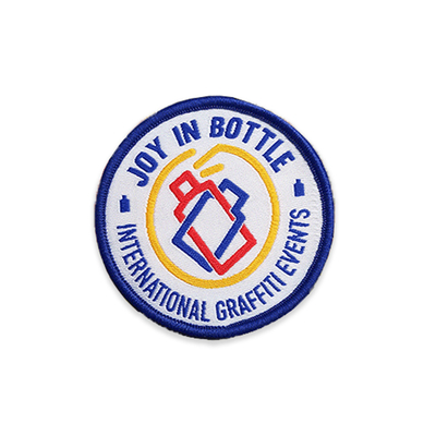 Logo multiplo Accettabile Ferro su toppe ricamate Distintivi Tessuto in twill Dimensioni personalizzate